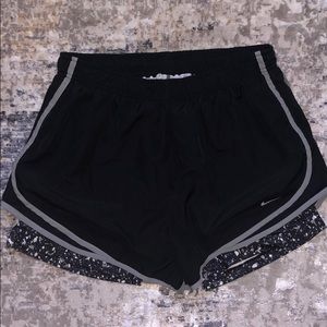 XL Nike dri-fit Nike shorts with spandex